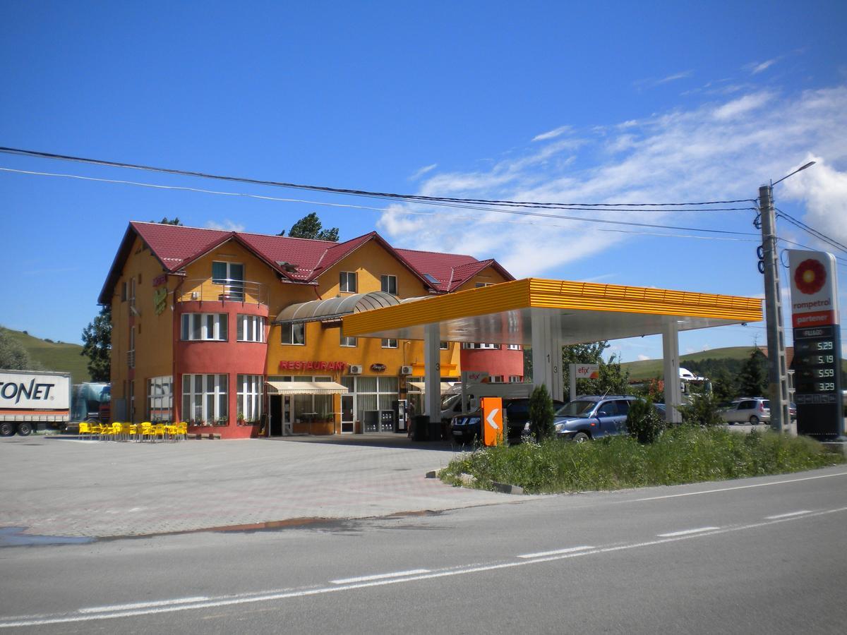 Motel Dalia Gilău Exterior foto